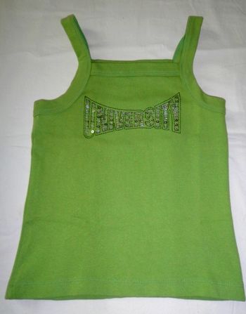 Camiseta verde University!